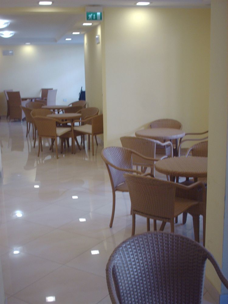 Hotel Esperia Cattolica Zewnętrze zdjęcie