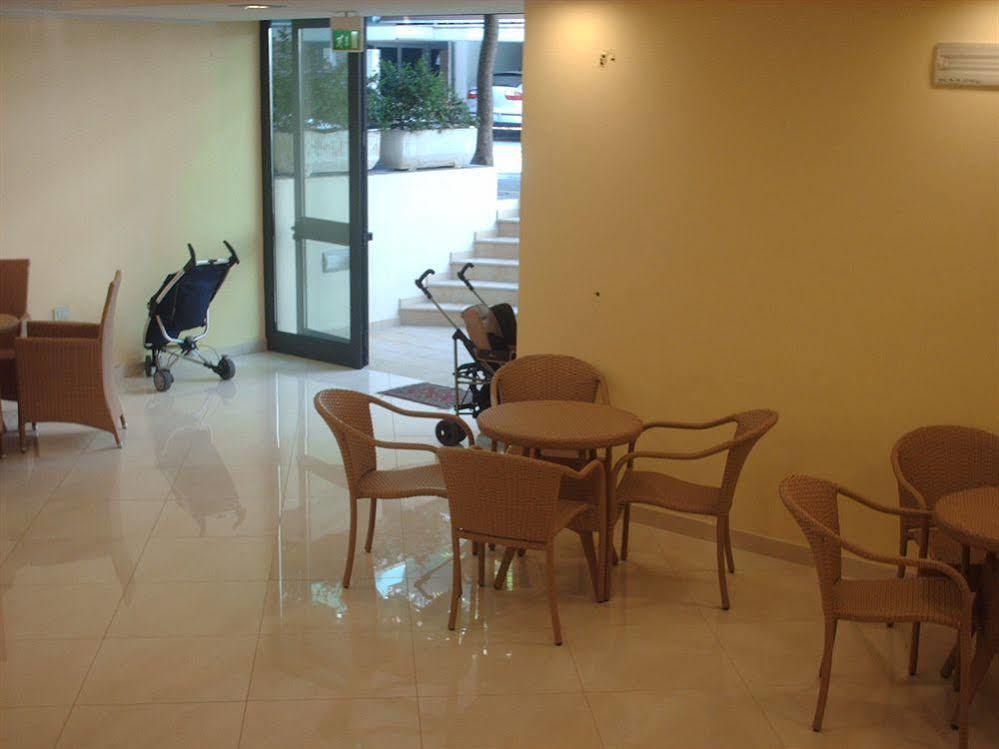 Hotel Esperia Cattolica Zewnętrze zdjęcie