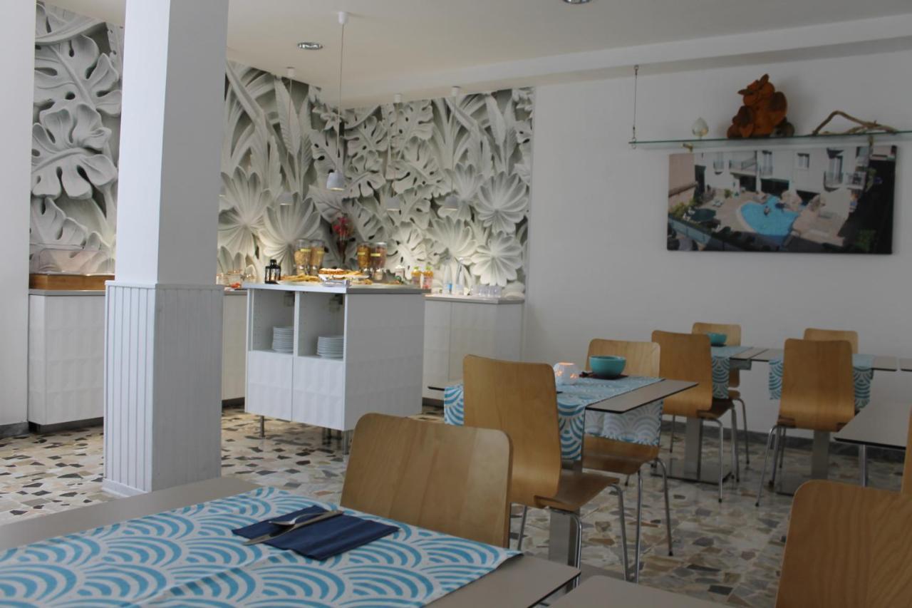 Hotel Esperia Cattolica Zewnętrze zdjęcie