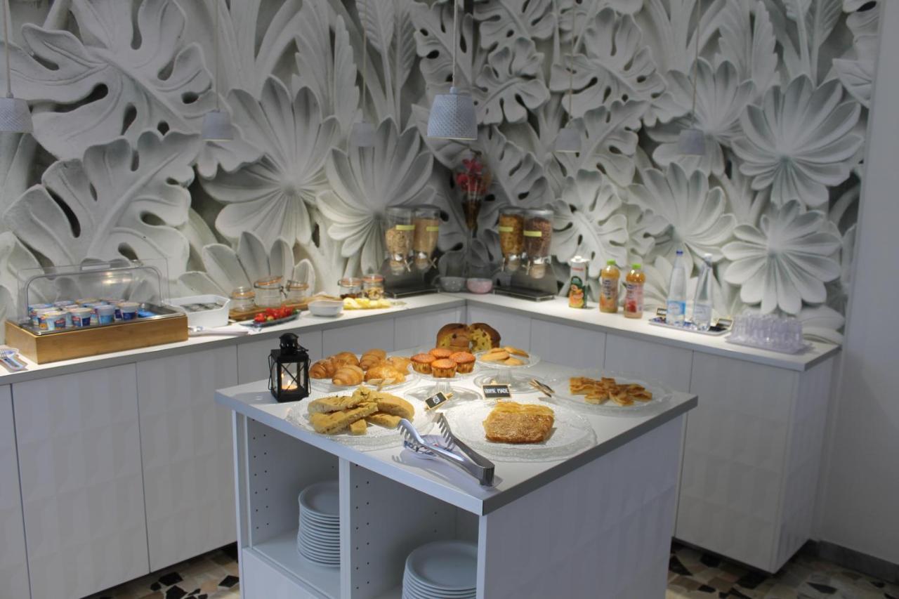 Hotel Esperia Cattolica Zewnętrze zdjęcie
